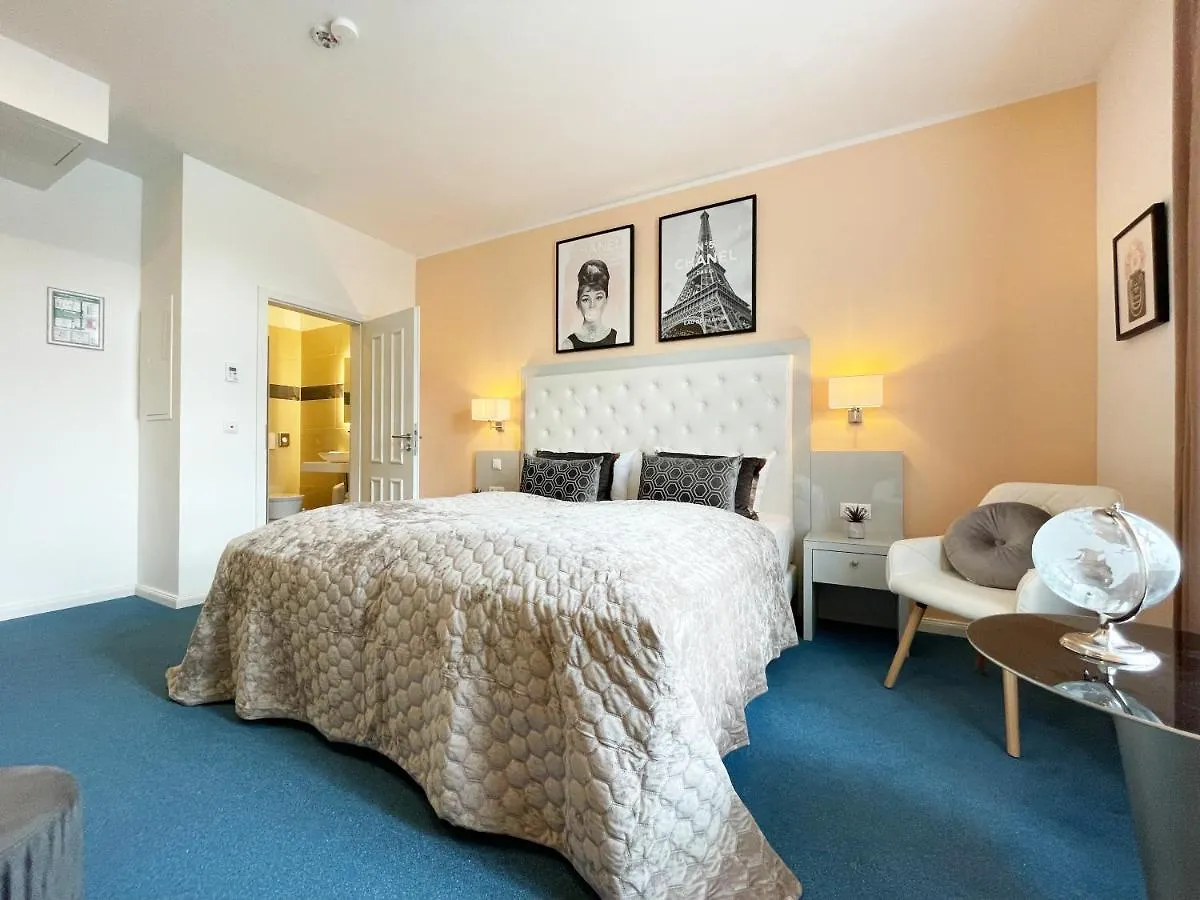 Rhein Hotel St. Martin Cologne